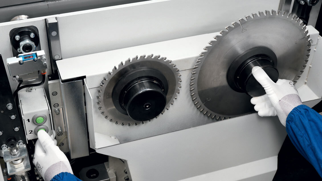 bútorlapok méretre vágása